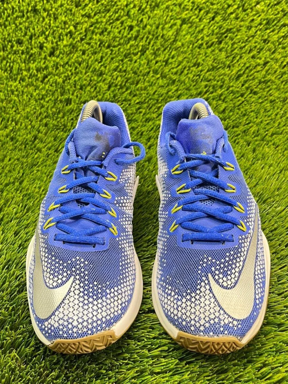 Nike Air‎ Max Infuriate Boys Size 6Y Blue Running Basketball Shoes Sneakers